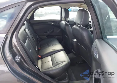 2018 Ford Focus Titanium из США, поврежденный, VIN 1FADP3J28JL323930